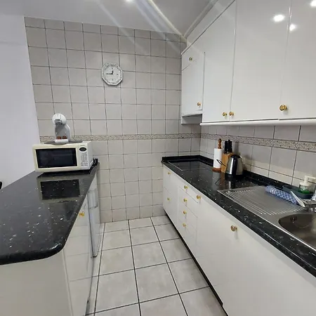 Cozy Apartment, Heated Pool * 洛斯克里斯蒂亚诺斯