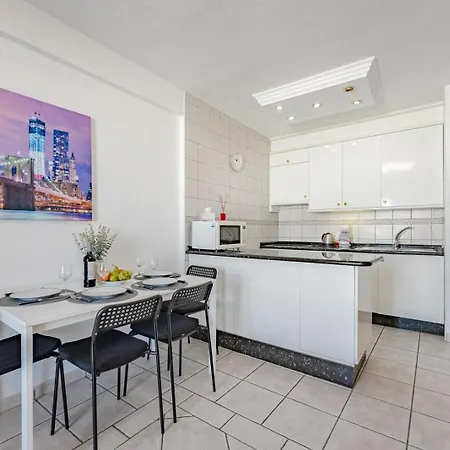 Cozy Apartment, Heated Pool 洛斯克里斯蒂亚诺斯